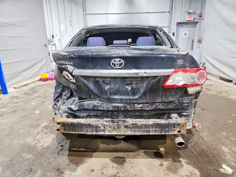 2013 TOYOTA COROLLA S  