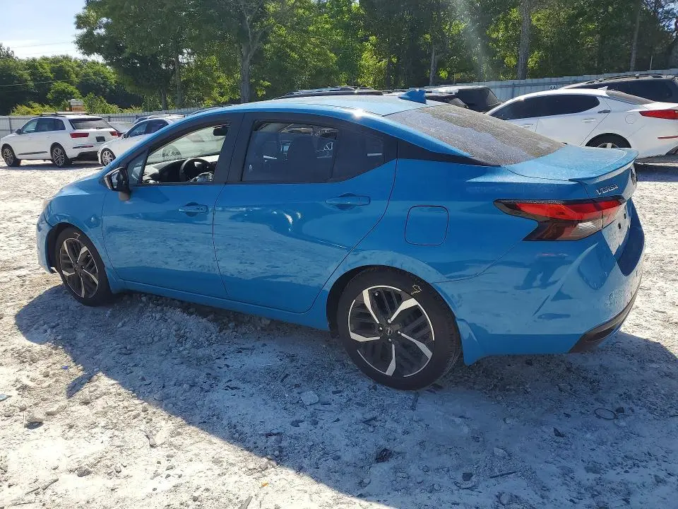 2025 NISSAN VERSA SR  
