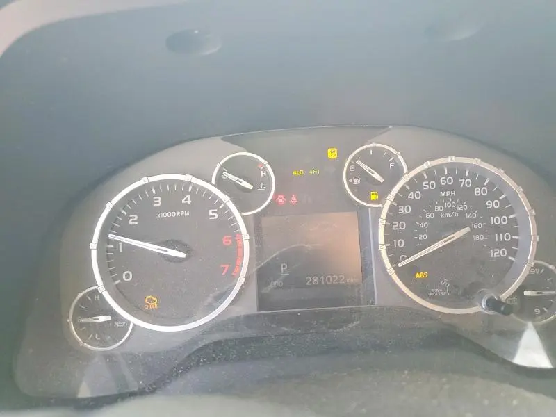 2014 TOYOTA TUNDRA CREWMAX SR5  