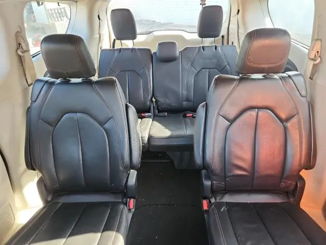 2017 CHRYSLER PACIFICA TOURING L PLUS  