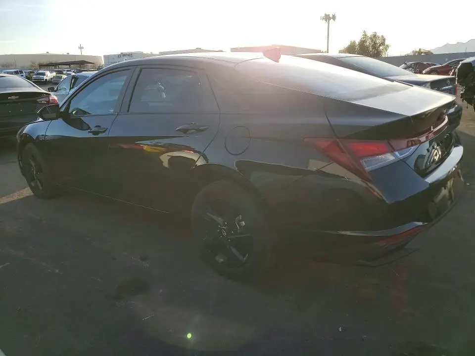 2022 HYUNDAI ELANTRA SEL  