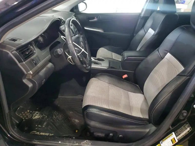 2012 TOYOTA CAMRY SE  