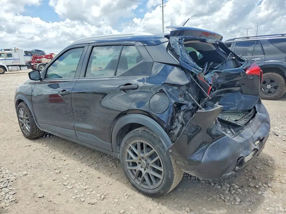 2019 NISSAN KICKS S  