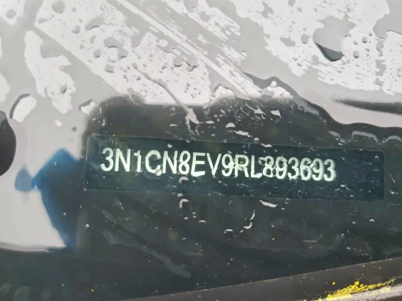2024 NISSAN VERSA SV  