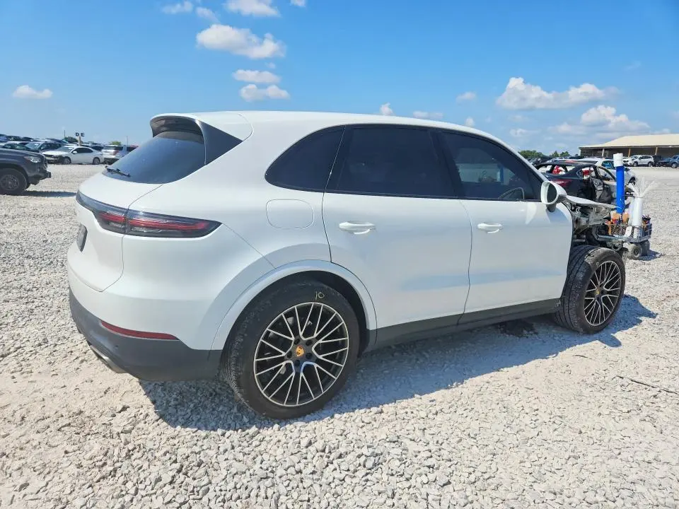 2019 PORSCHE CAYENNE   