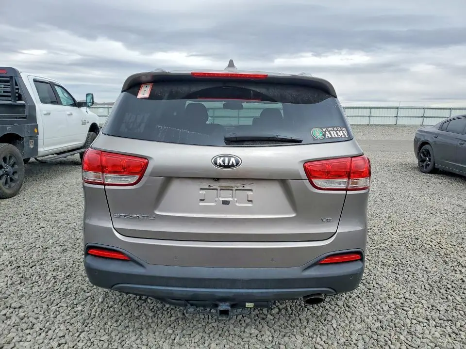 2018 KIA SORENTO LX V6  