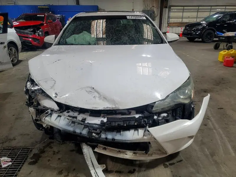 2015 TOYOTA CAMRY LE  