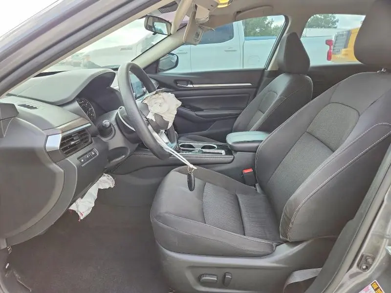 2023 NISSAN ALTIMA SV  