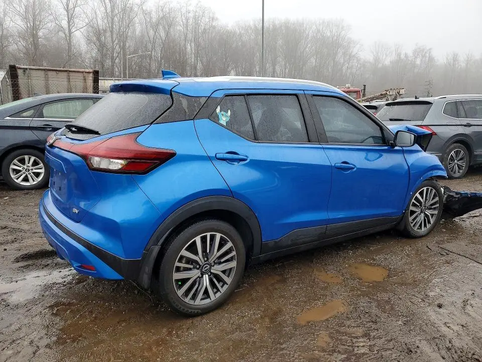 2023 NISSAN KICKS SV  