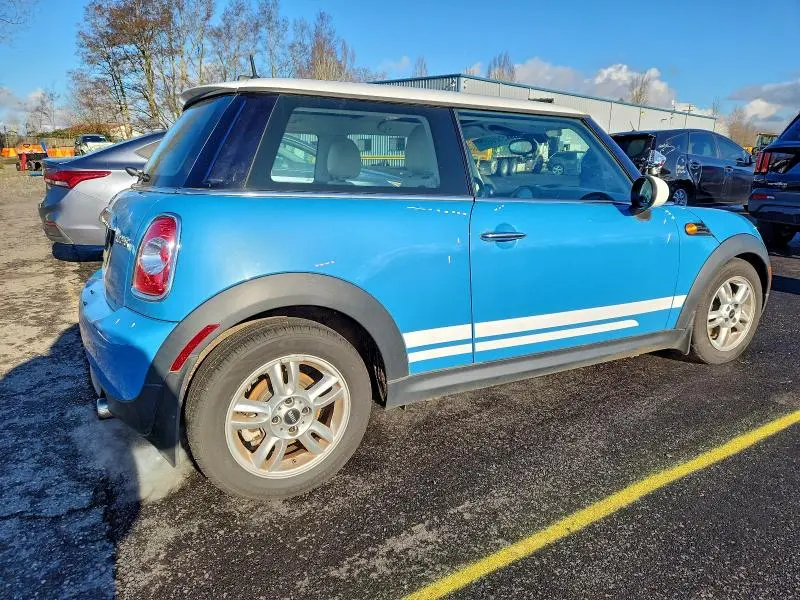 2013 MINI COOPER   
