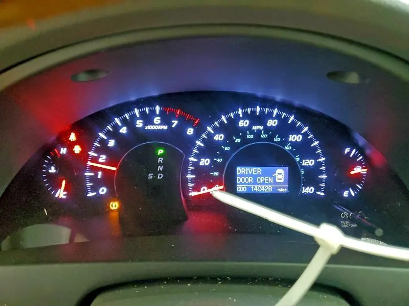 2011 TOYOTA CAMRY BASE  