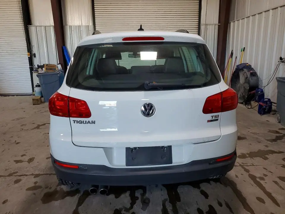 2017 VOLKSWAGEN TIGUAN S  