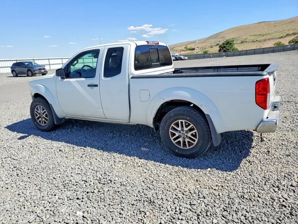 2015 NISSAN FRONTIER SV V6  
