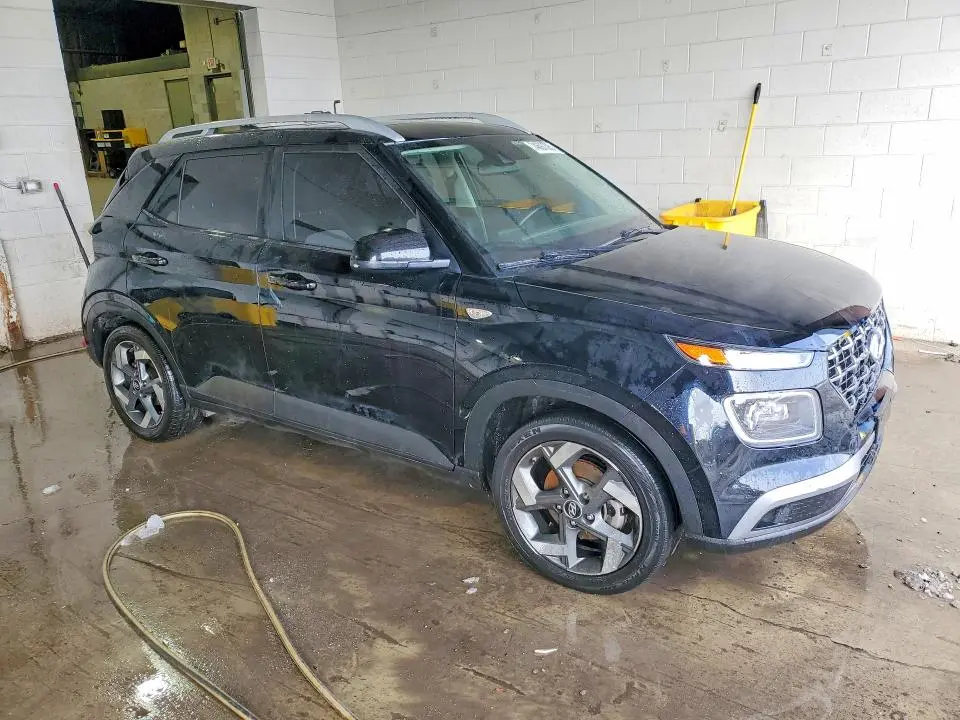 2020 HYUNDAI VENUE SEL  