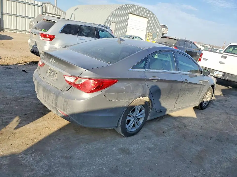 2013 HYUNDAI SONATA GLS  