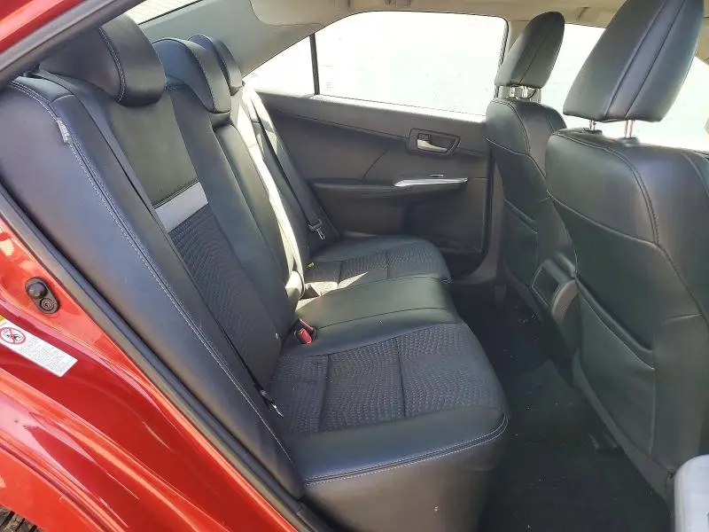 2013 TOYOTA CAMRY SE  