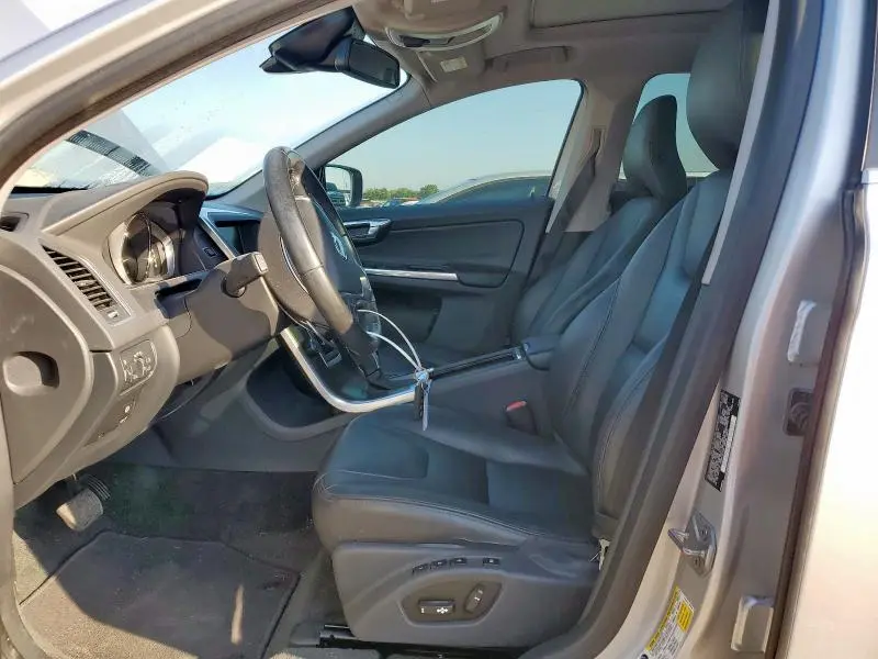 2015 VOLVO XC60 T6 PREMIER  