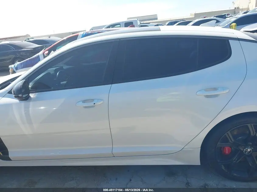 2020 KIA STINGER GT2
