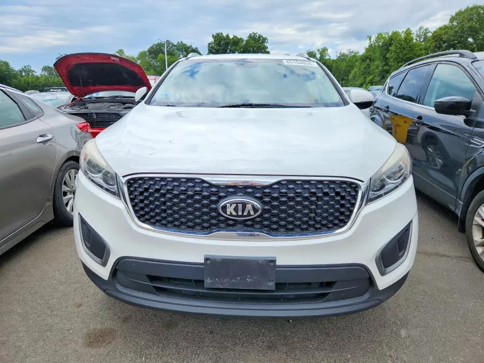 2016 KIA SORENTO LX  