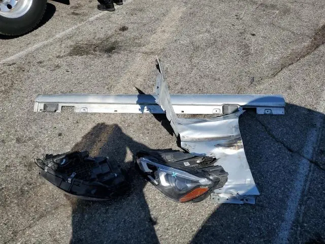 2019 MERCEDES-BENZ E 300  