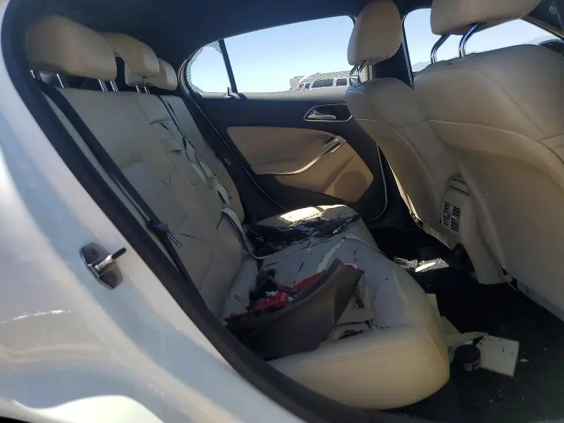 2018 MERCEDES-BENZ GLA 250  