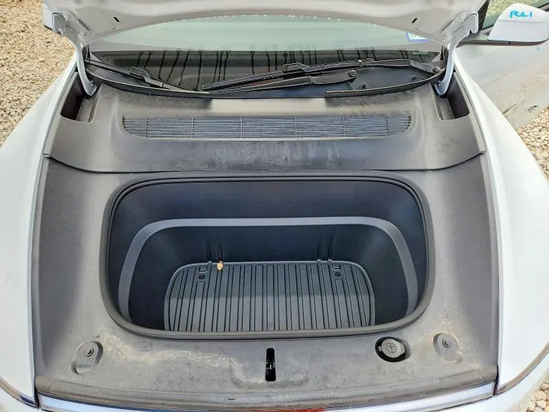2026 TESLA MODEL Y   