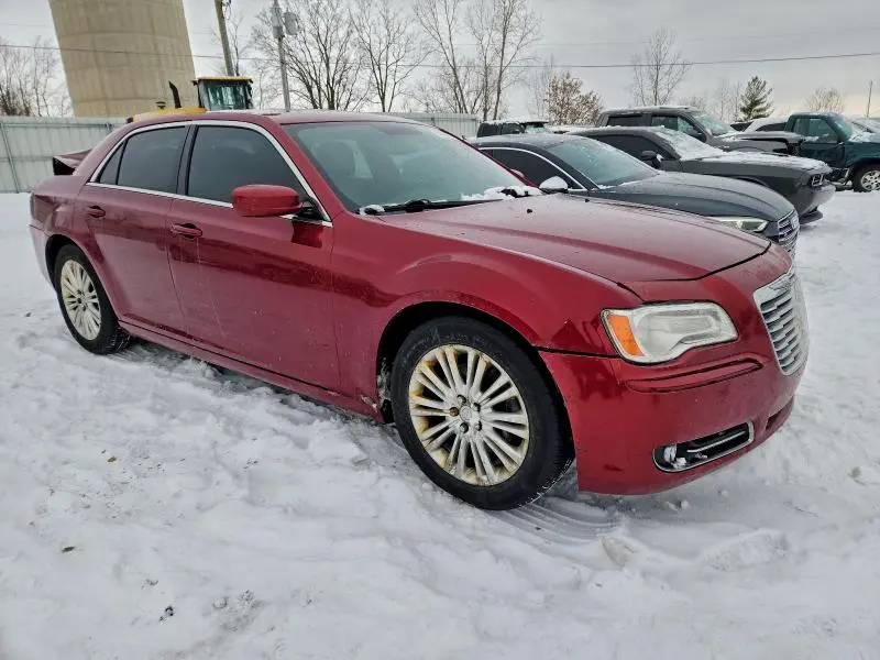 2013 CHRYSLER 300   