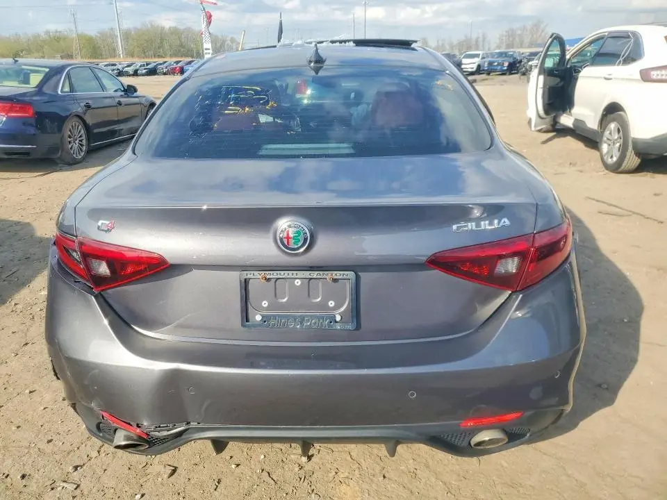 2017 ALFA ROMEO GIULIA Q4  