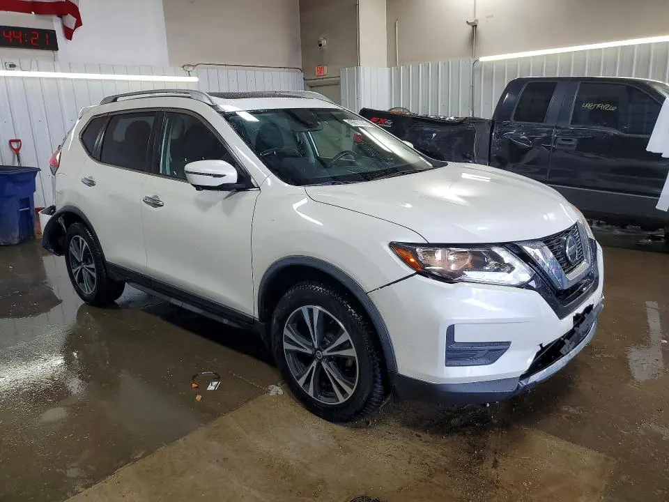 2019 NISSAN ROGUE SV  