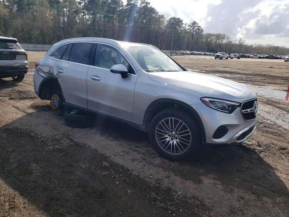 2024 MERCEDES-BENZ GLC 300 4MATIC  