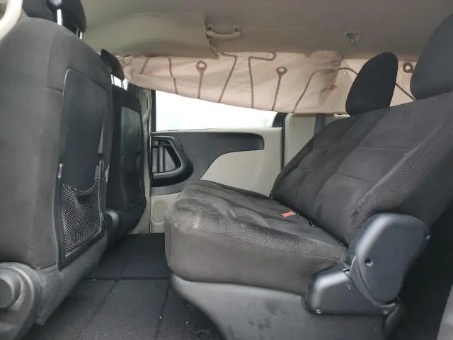 2015 DODGE GRAND CARAVAN SE  