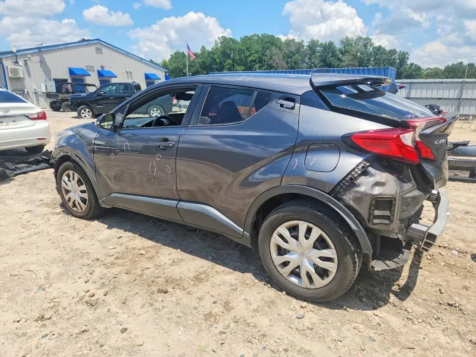 2019 TOYOTA C-HR LE  