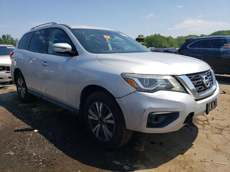 2017 NISSAN PATHFINDER SV  