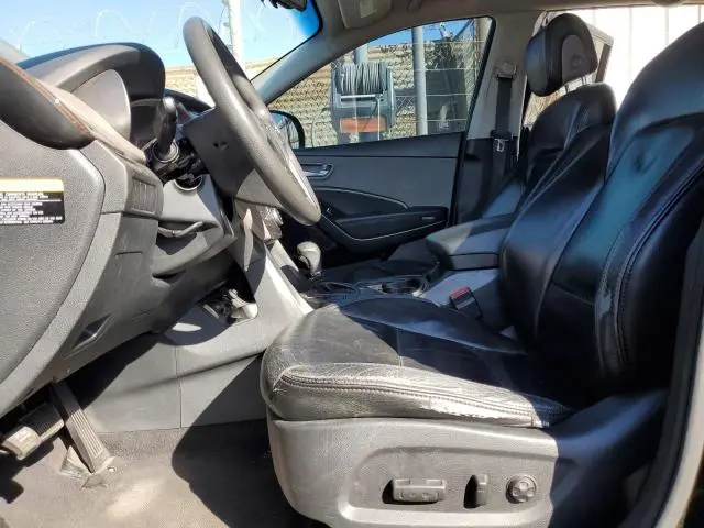 2017 HYUNDAI SANTA FE SE  