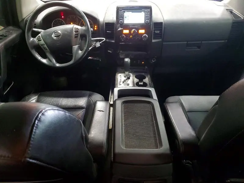 2014 NISSAN TITAN SV  