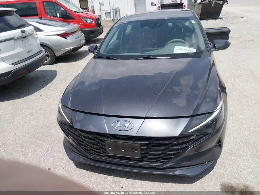 2021 HYUNDAI ELANTRA SE