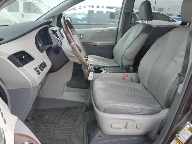 2011 TOYOTA SIENNA XLE