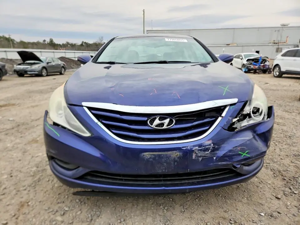2012 HYUNDAI SONATA GLS  