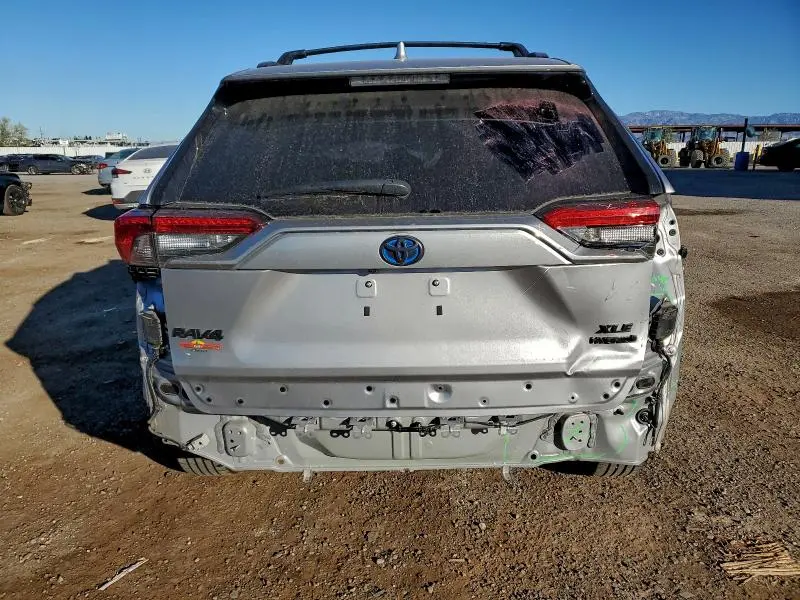 2023 TOYOTA RAV4 XLE  