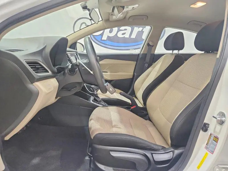 2019 HYUNDAI ACCENT SE  