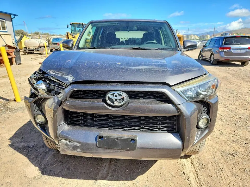 2016 TOYOTA 4RUNNER SR5  