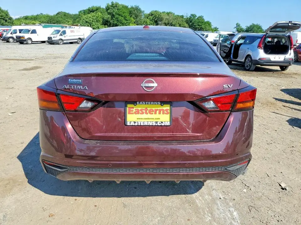 2024 NISSAN ALTIMA SV  