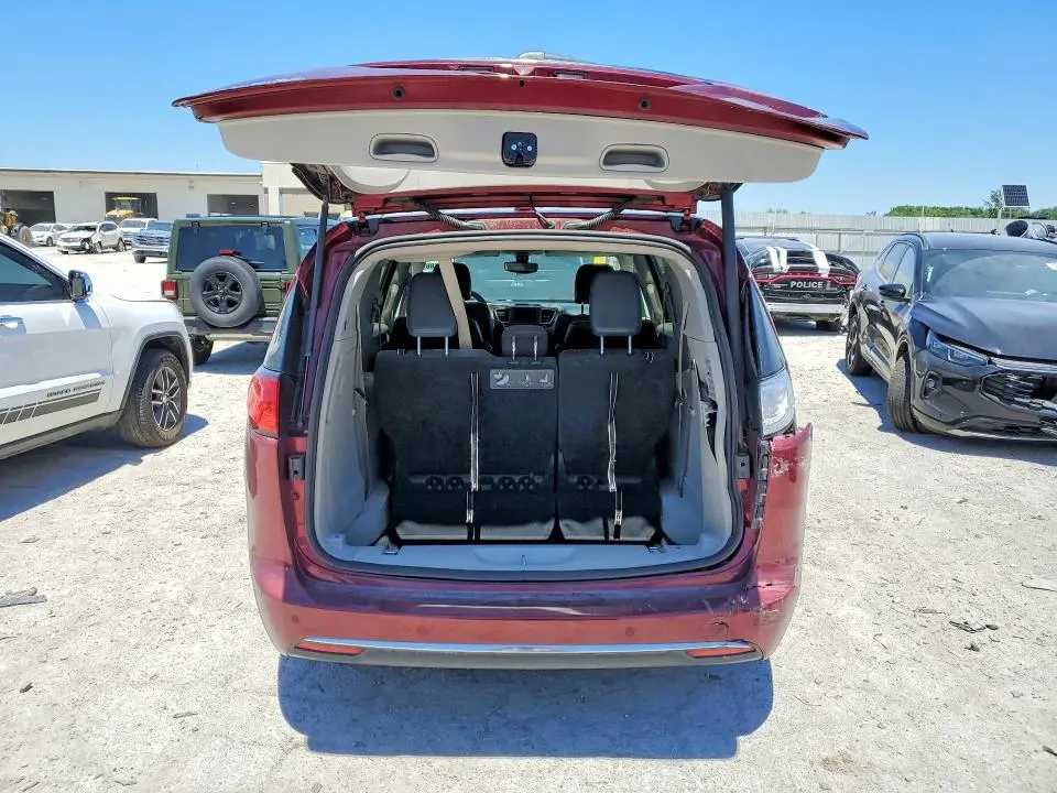 2019 CHRYSLER PACIFICA TOURING L  