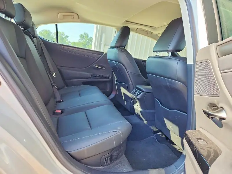 2024 LEXUS ES 300H BASE  