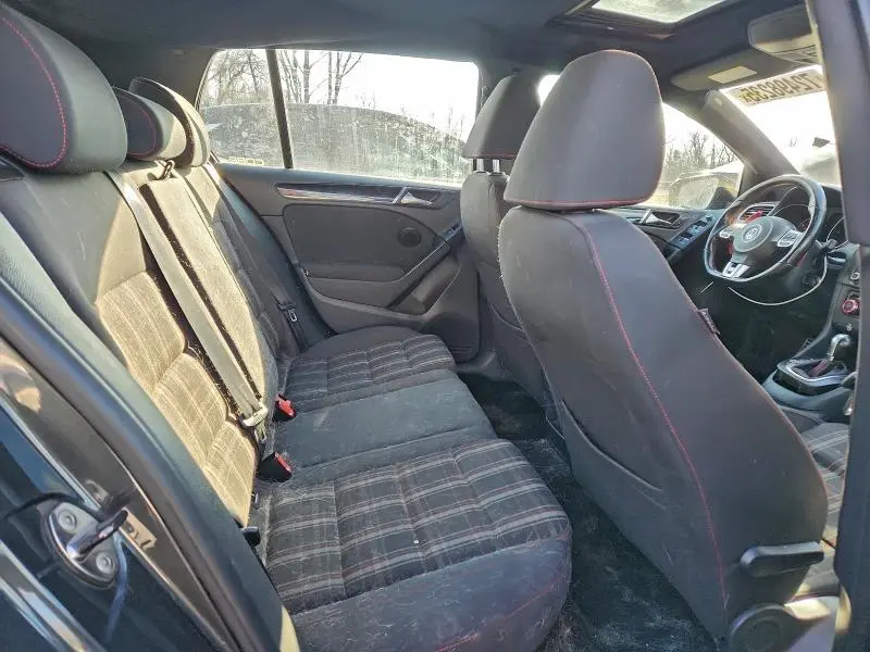 2011 VOLKSWAGEN GTI   