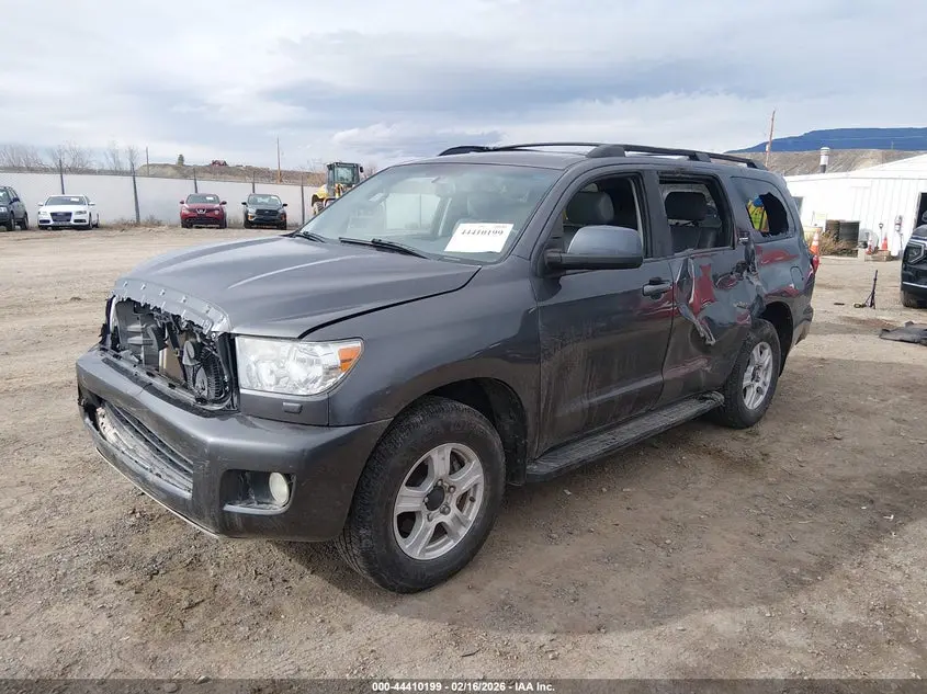 2015 TOYOTA SEQUOIA SR5 5.7L V8