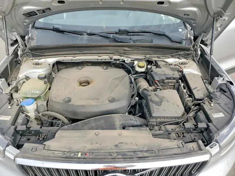 2019 VOLVO XC40 T5 INSCRIPTION  