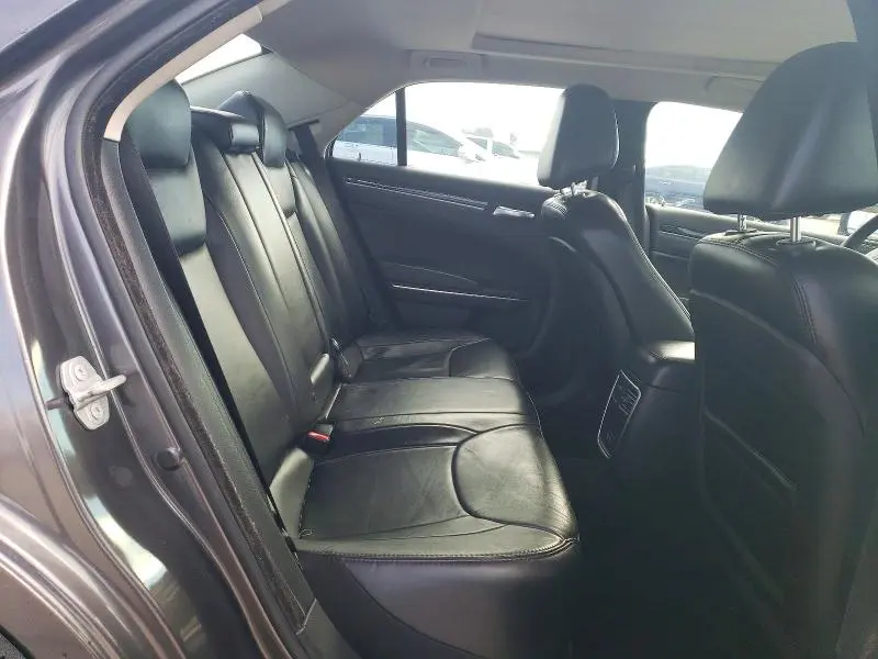 2015 CHRYSLER 300 LIMITED  