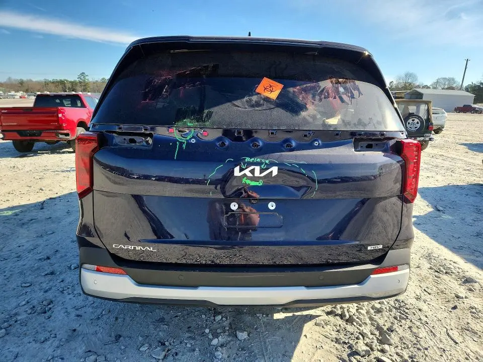 2025 KIA CARNIVAL EX  
