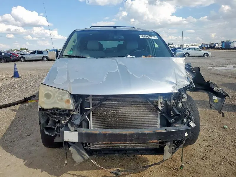 2011 CHRYSLER TOWN & COUNTRY LIMITED  